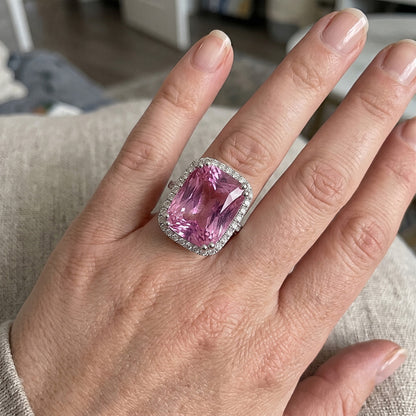 Natural Kunzite Ring 34.50ct - White Gold 14K