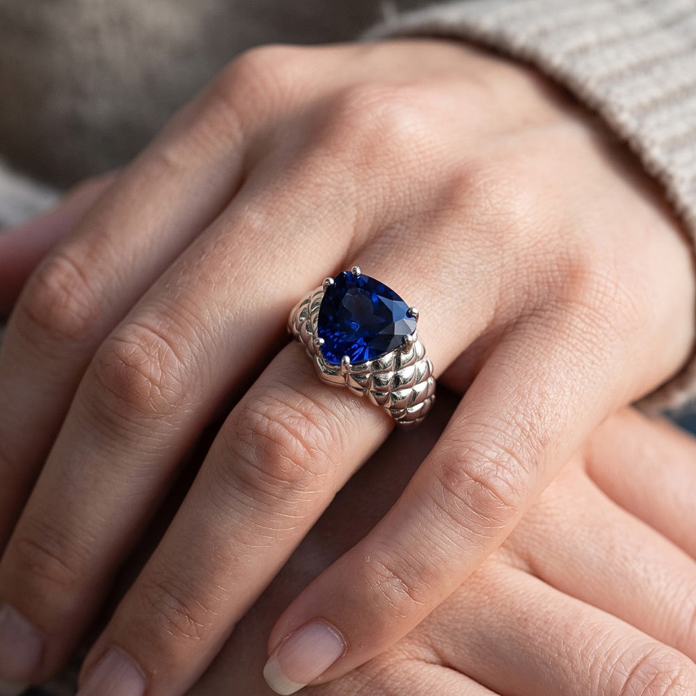 Natural Real ( Not Lab Grown )  2 Carats Gemstone Jewelry Trillion Sapphire Ring Antique Style