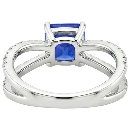 natural round sapphire 2.75ct ring on white background