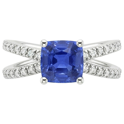 natural round sapphire 2.75ct ring close up detail