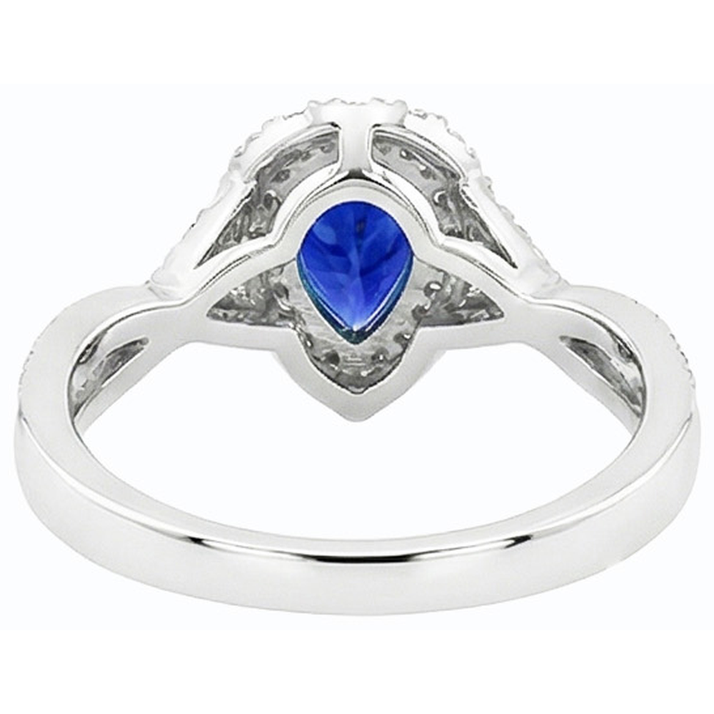 natural round sapphire 4.50ct ring on white background
