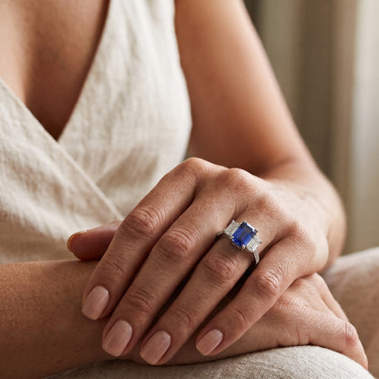 Natural Real ( Not Lab Grown )  Ladies 3 Stone Ring With Accents Emerald Ceylon Sapphire 4 Carats