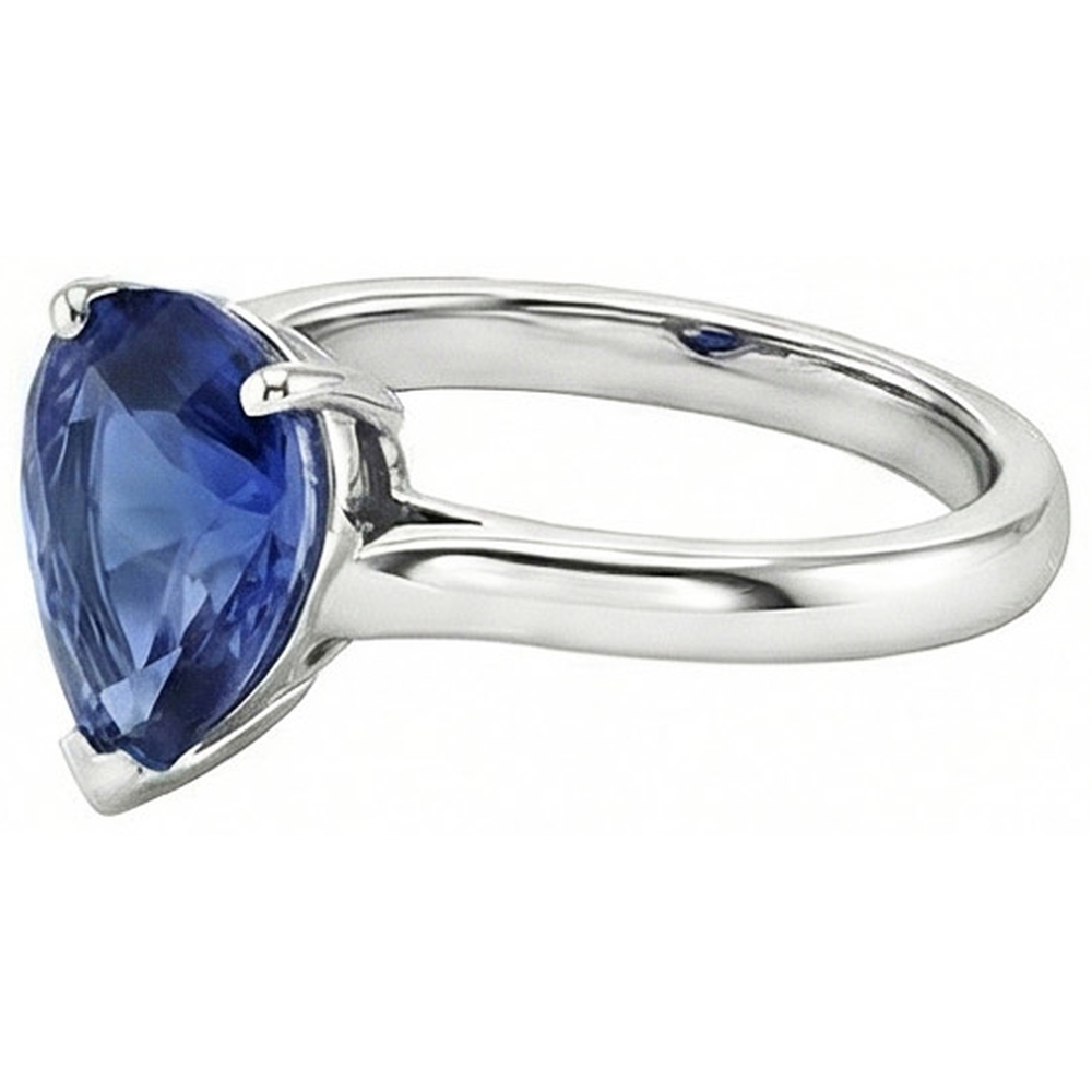 natural pear sapphire 2ct ring close up detail