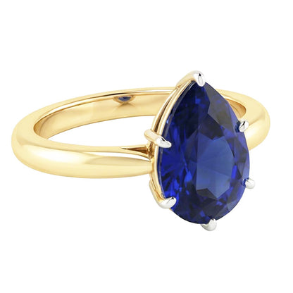 natural pear sapphire 3ct ring close up detail