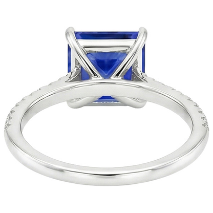 natural round sapphire 6ct ring on white background