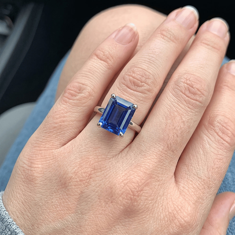 Natural Real ( Not Lab Grown )  Solitaire Sapphire 4 Carat Engagement Ring