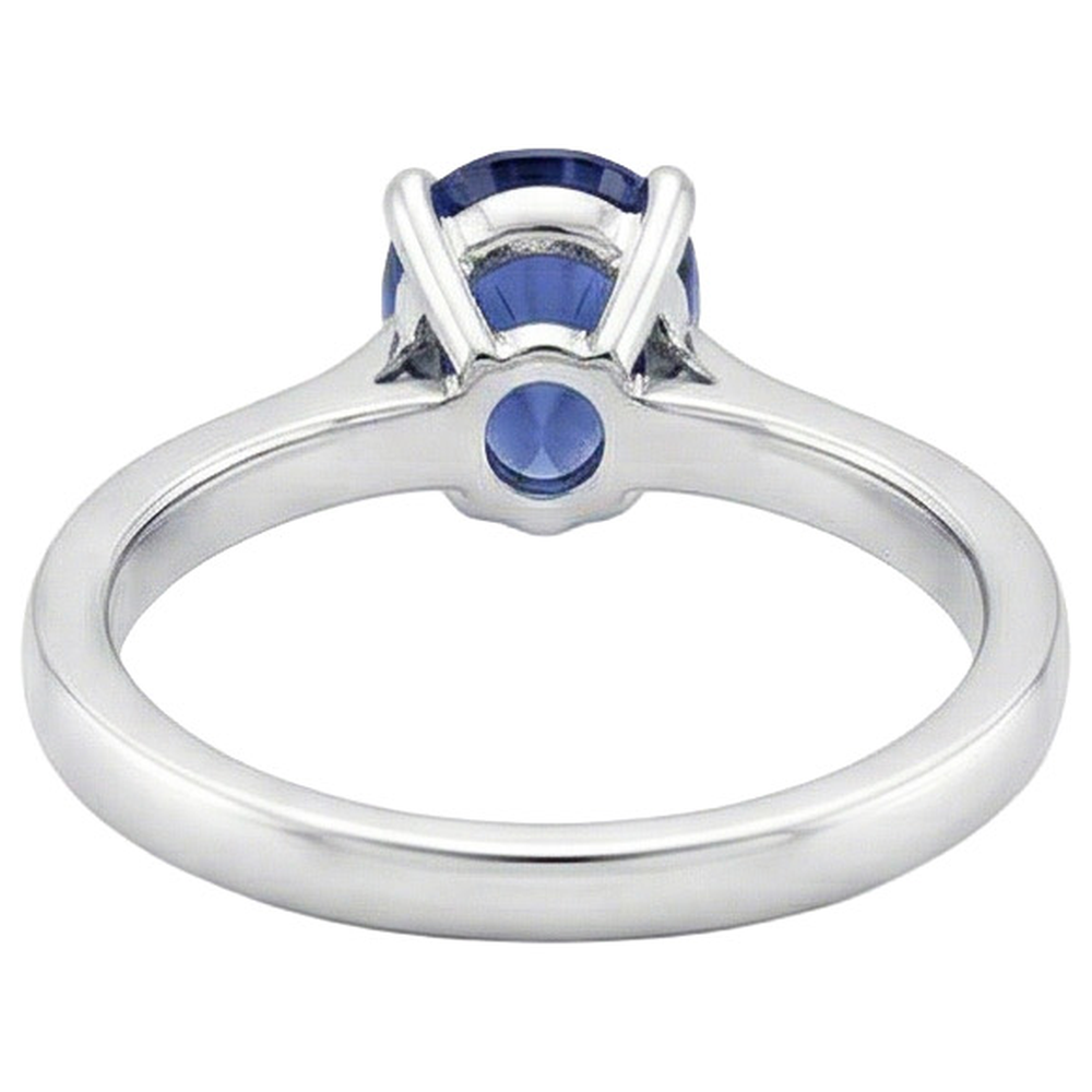natural pear sapphire 2.50ct ring on white background