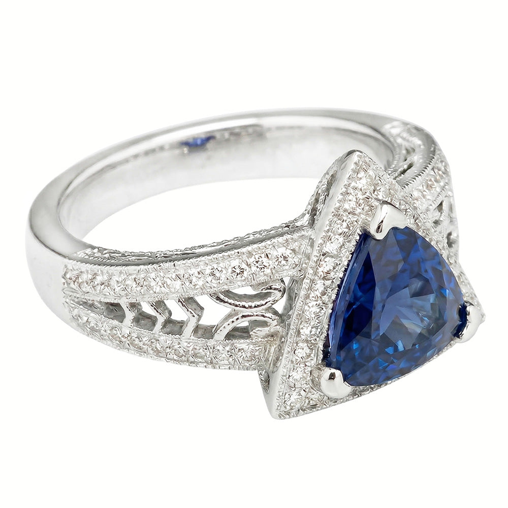 natural trillion sapphire 1.50ct ring close up detail
