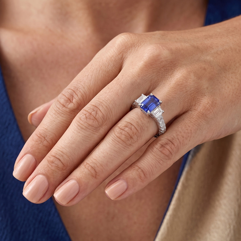 Natural Sapphire Ring 3.50ct - White Gold 14K
