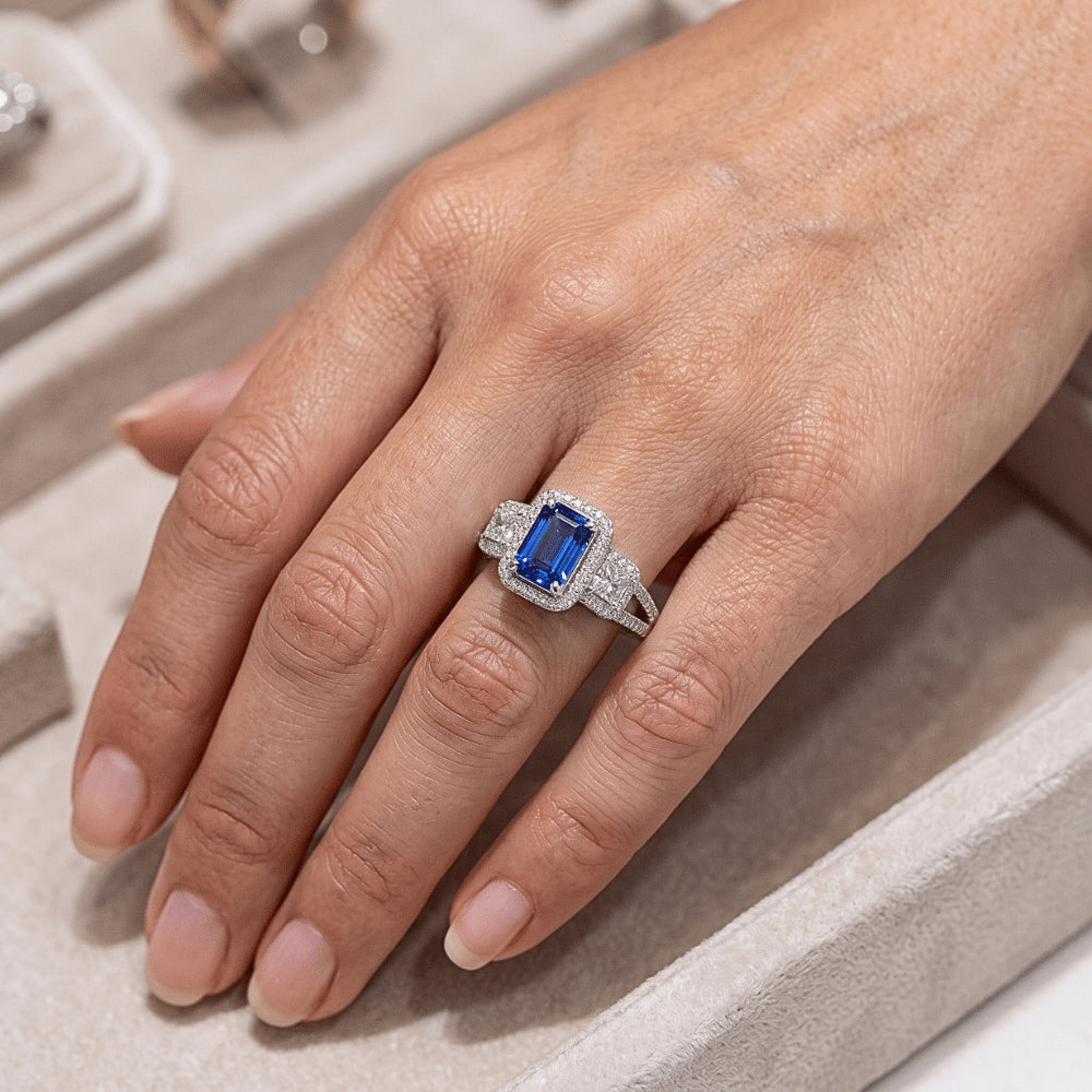 Natural Sapphire Ring 4.50ct - White Gold 14K
