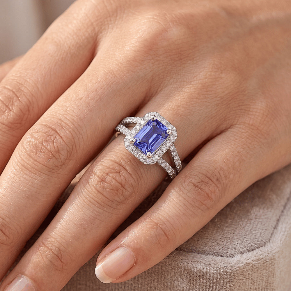 Natural Sapphire Ring 4ct - White Gold 14K