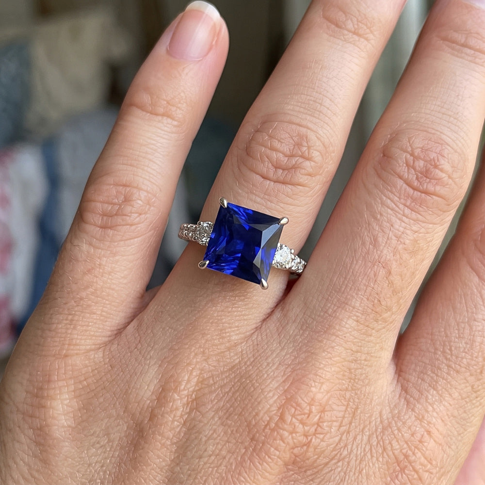 Natural Sapphire Ring 6.25ct - White Gold 14K