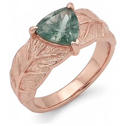 natural trillion moss agate 2ct ring close up detail