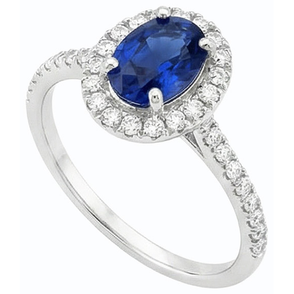natural round sapphire 4ct ring close up detail