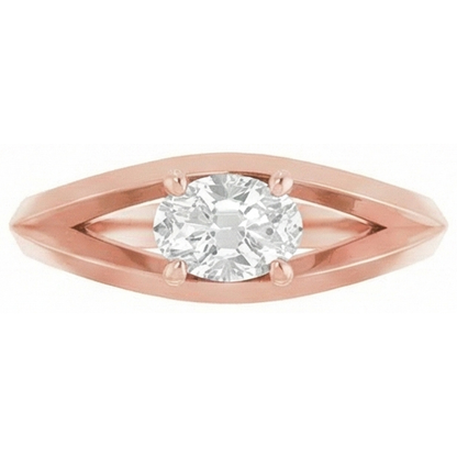 natural oval diamond 3ct ring close up detail