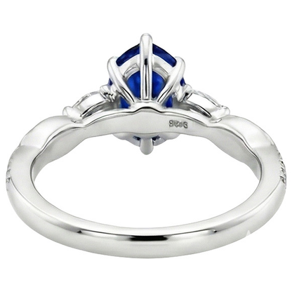 natural round sapphire 7.25ct ring on white background