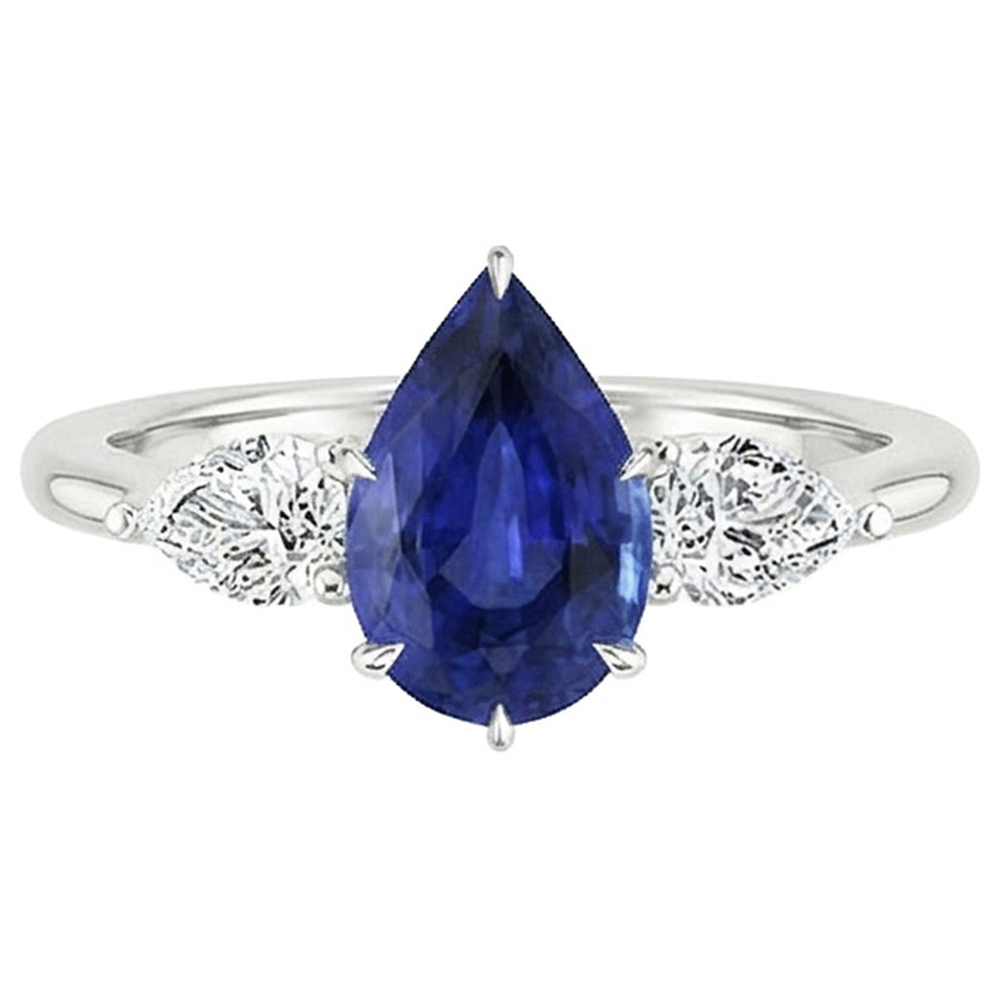 natural pear sapphire 4.50ct ring close up detail