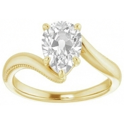 natural pear diamond 2ct ring close up detail
