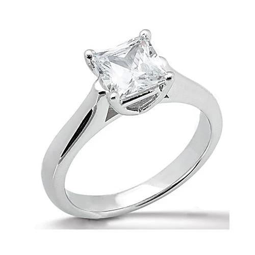 Princess Cut F VS1 1.5 Carats Lab Grown Diamond Solitaire Ring