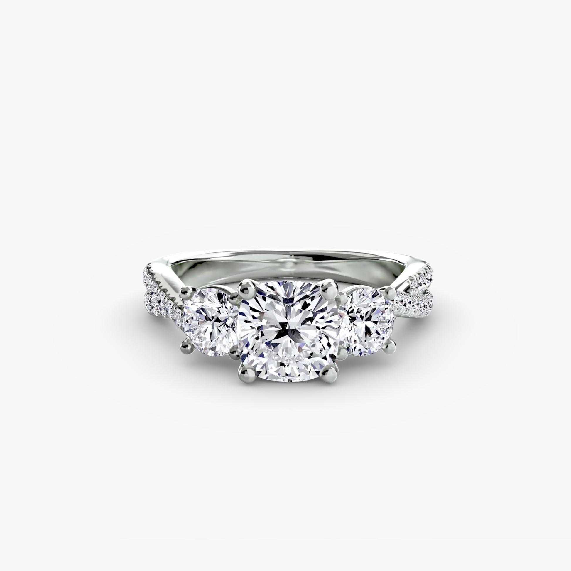natural round diamond 0.77ct band close up detail