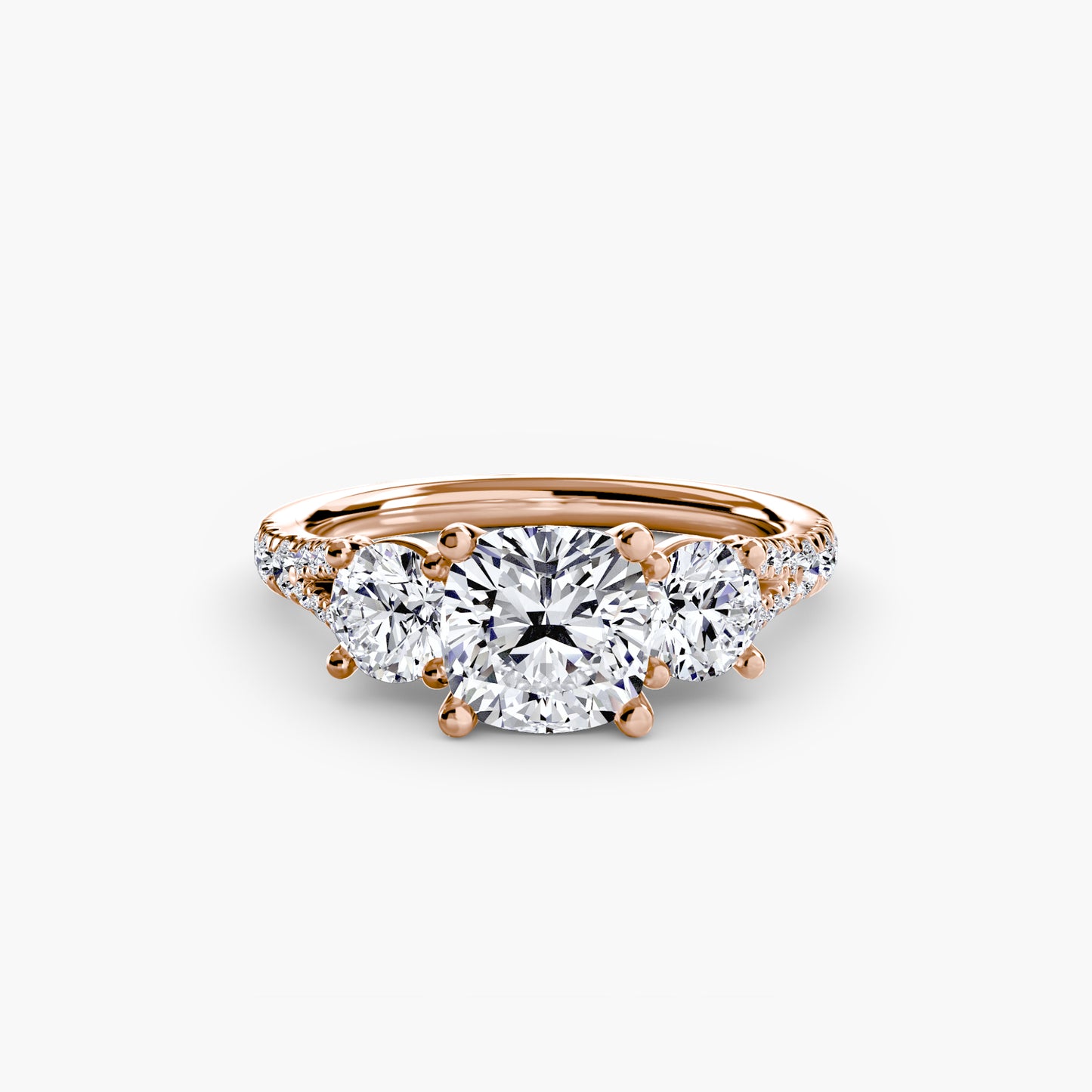natural round diamond 0.77ct band lifestyle photo