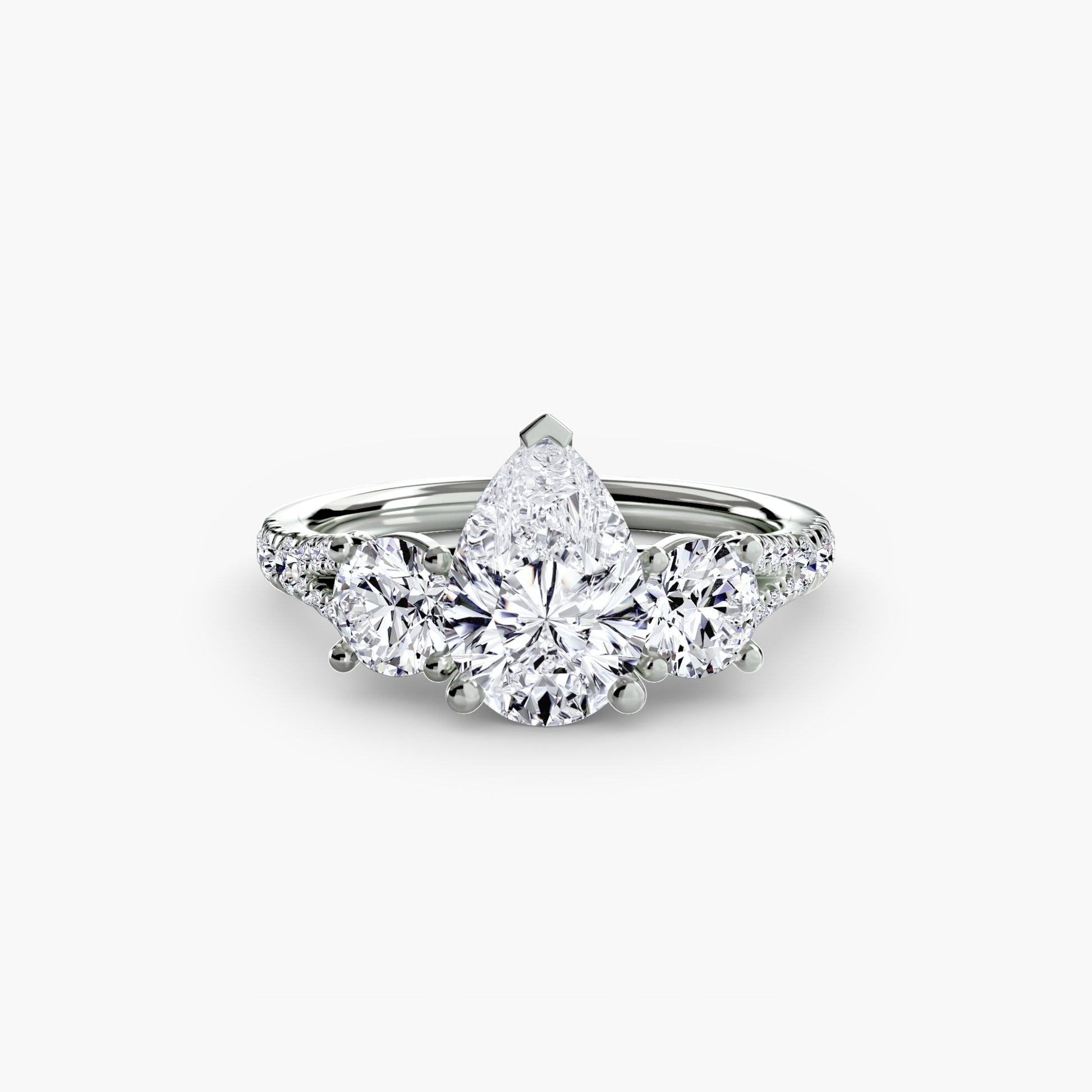 natural round diamond 0.77ct band macro detail