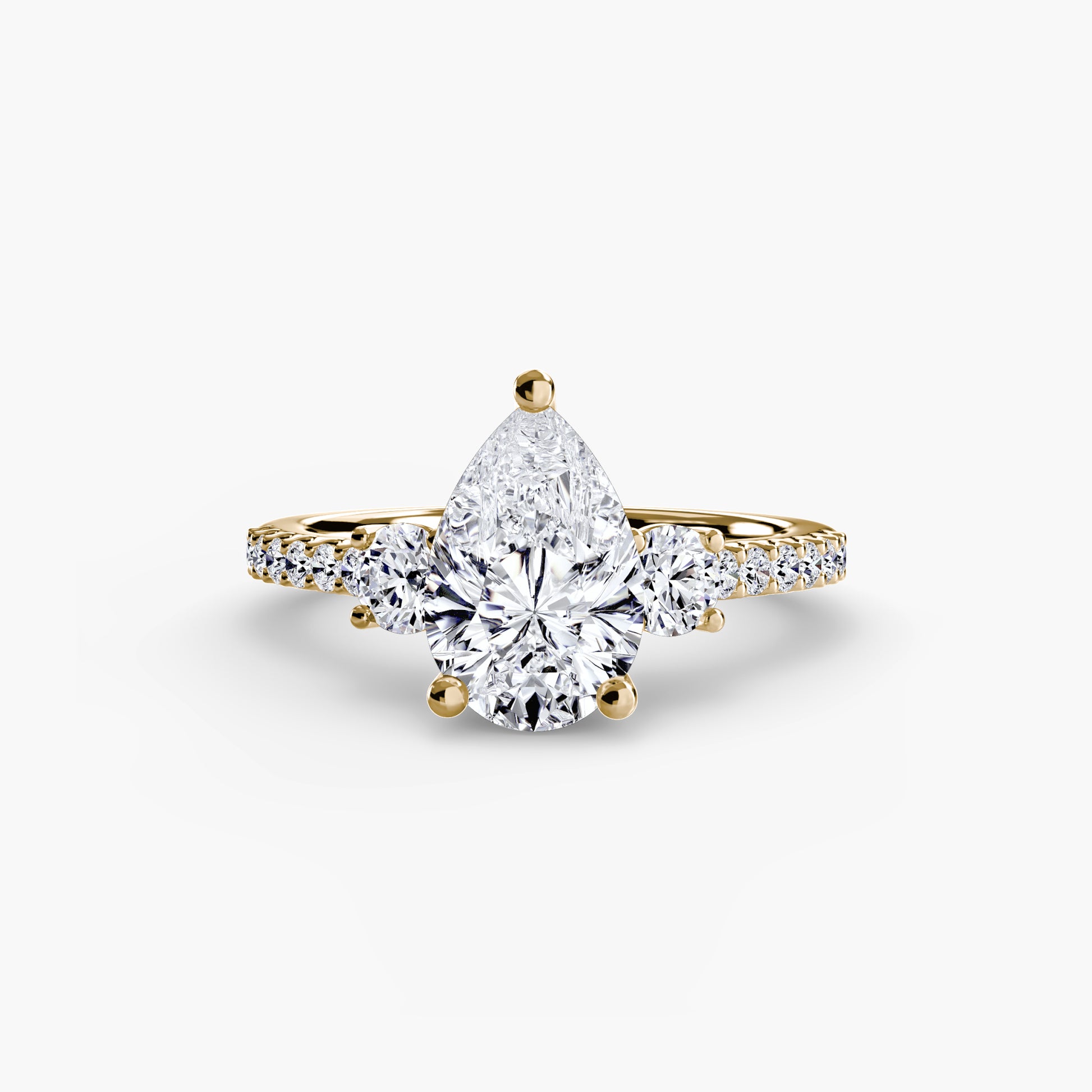 natural round diamond 0.40ct band close up detail