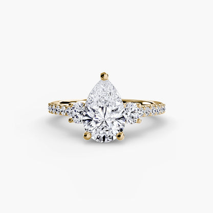 natural round diamond 0.40ct band close up detail