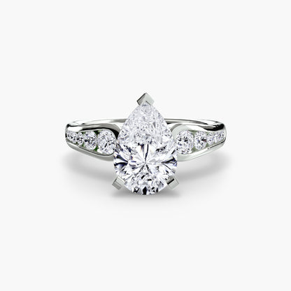 natural round diamond 0.34ct other on white background