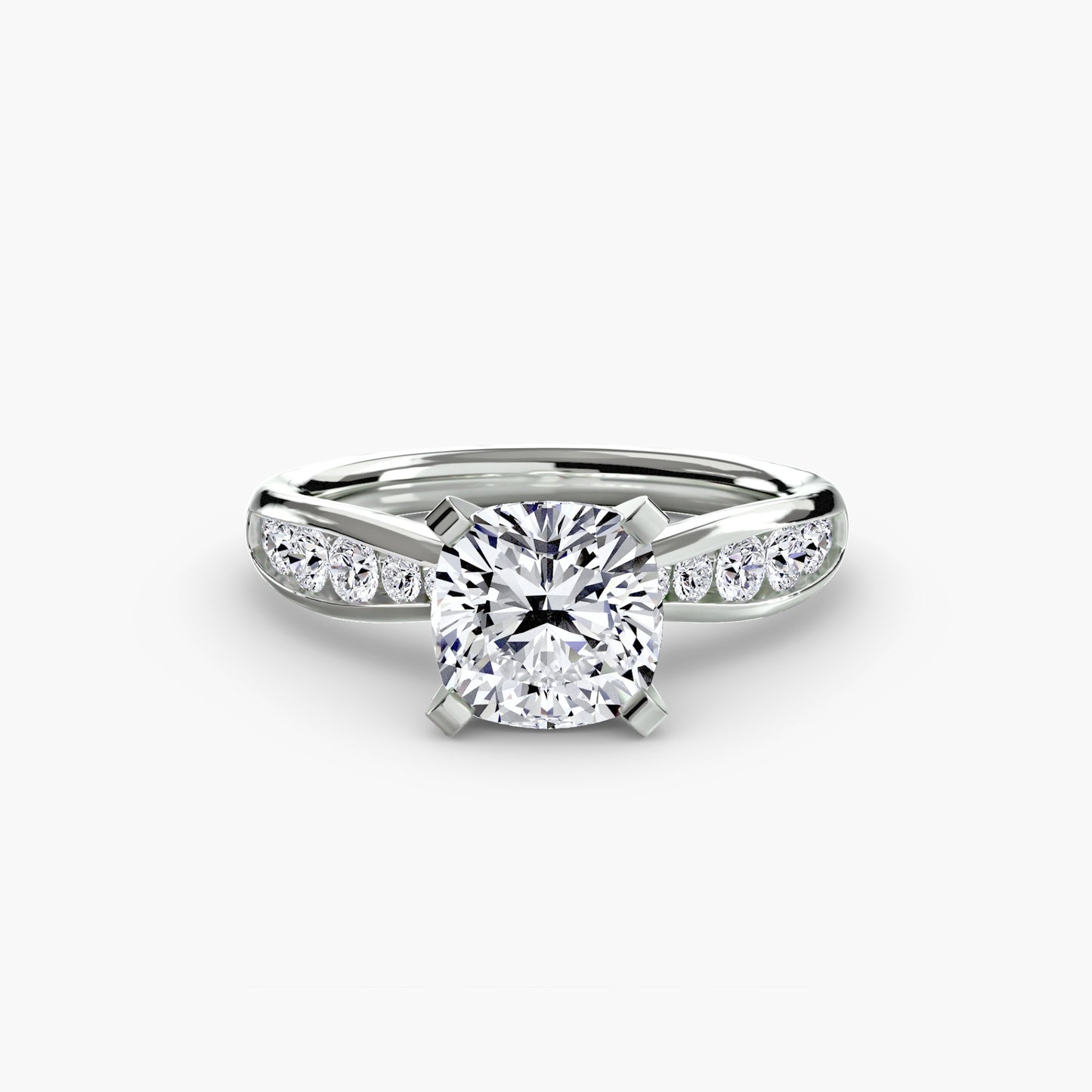 natural round diamond 0.31ct other on white background