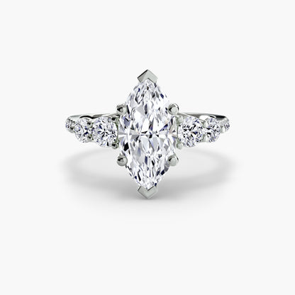 natural round diamond 0.49ct band close up detail