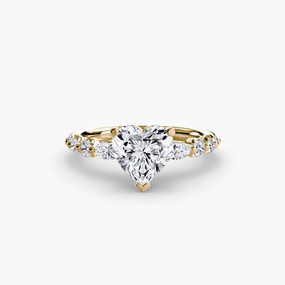natural round diamond 0.29ct ring on white background