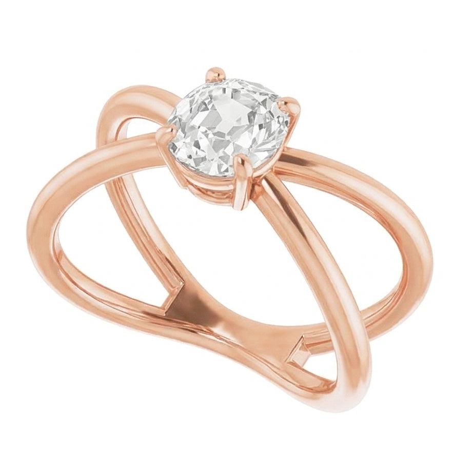 natural oval diamond 3ct ring close up detail