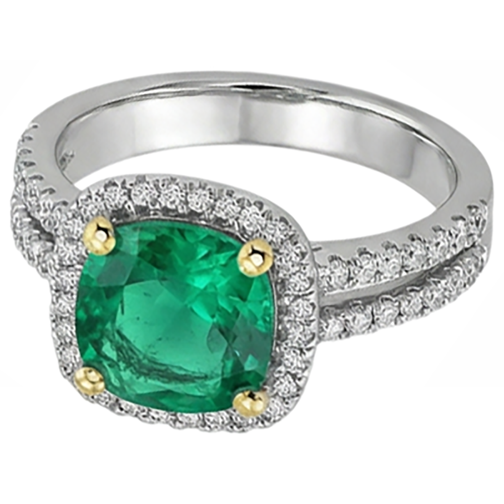 natural round emerald 4ct ring close up detail