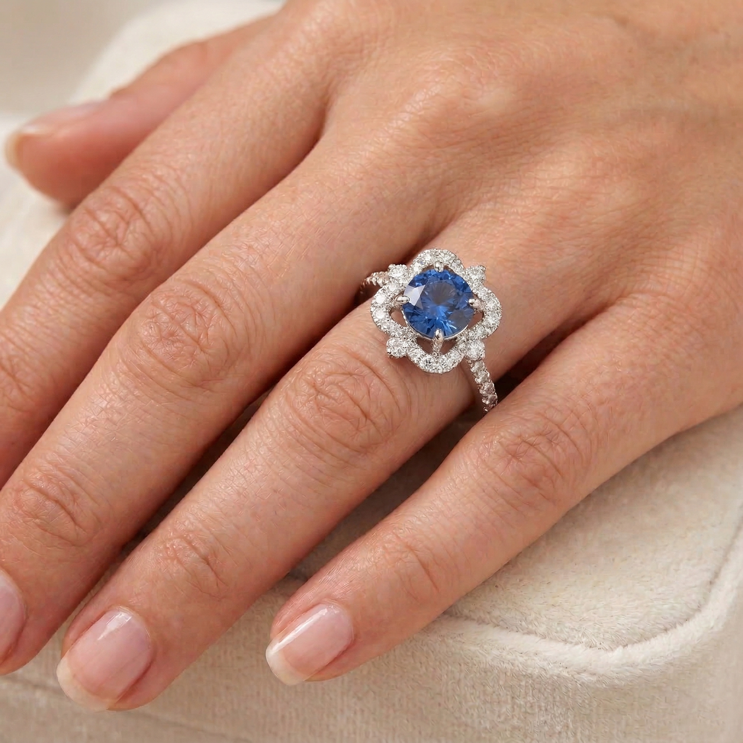 Round Cut 4.30 Ct Sri Lanka Blue Sapphire Natural Earth Mined Diamonds Fancy Ring