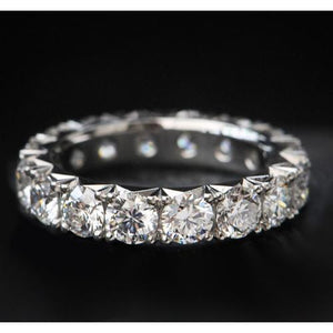 Round Diamond Wedding Ring For Women
