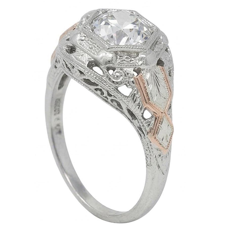 natural round diamond 2ct watch close up detail