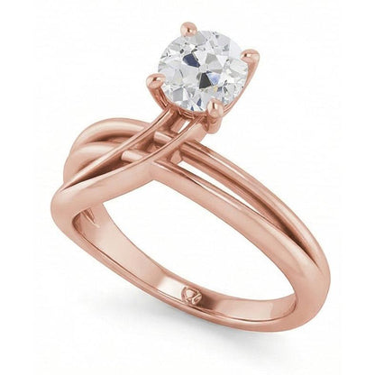 natural round diamond 2ct ring close up detail