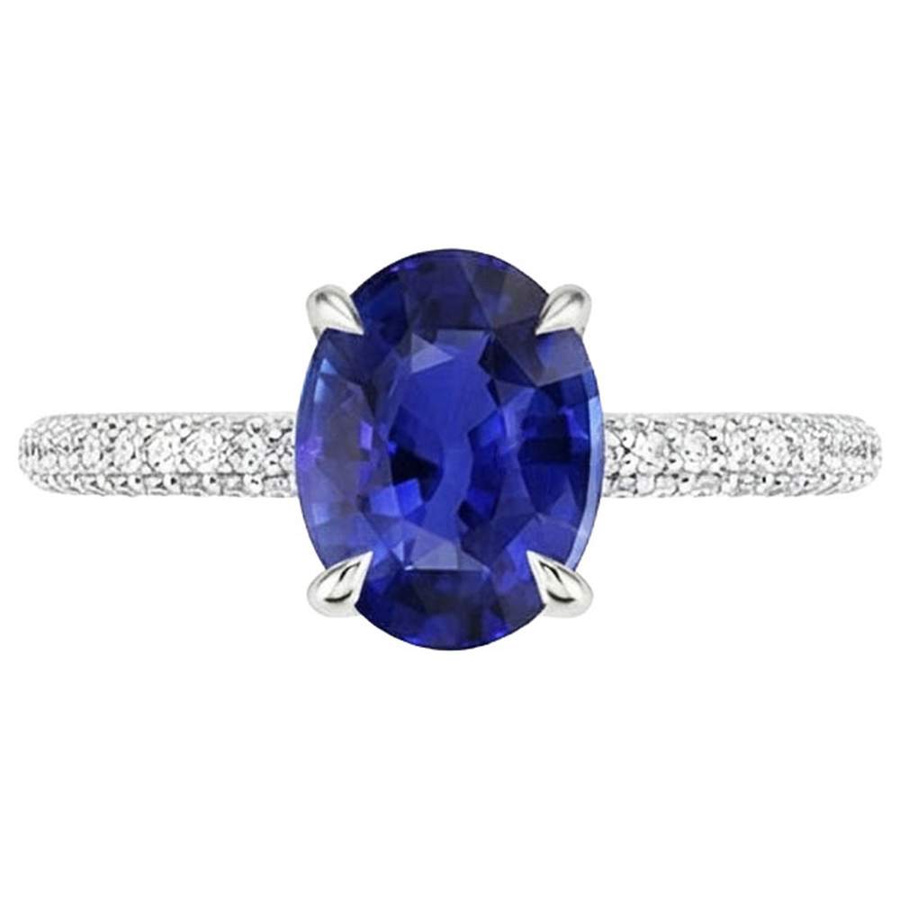 natural round sapphire 5.25ct ring close up detail