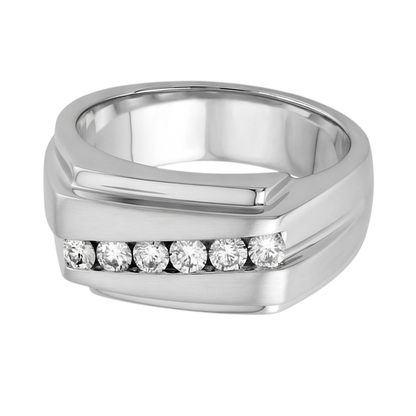 Sparkling 0.50 Carats Round Diamonds Men Ring White Gold 10K