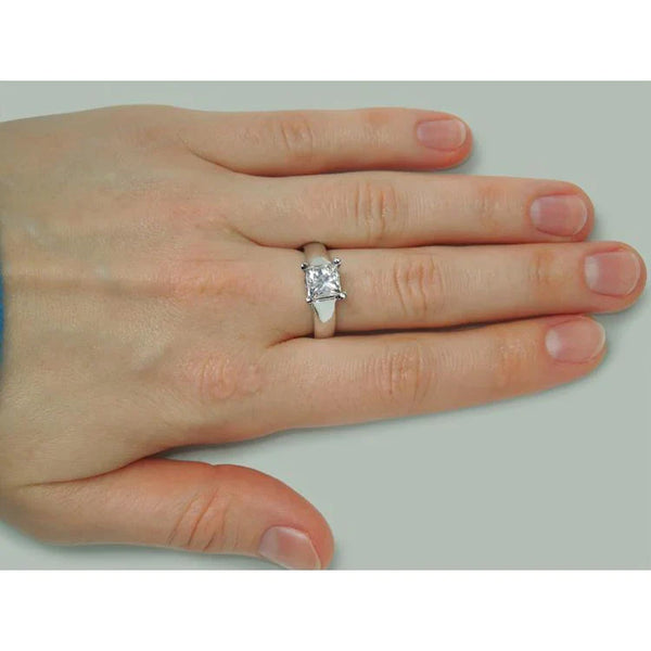 Sparkling Princess Diamond Solitaire Ring