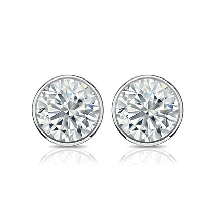 natural round diamond 2.50ct watch close up detail