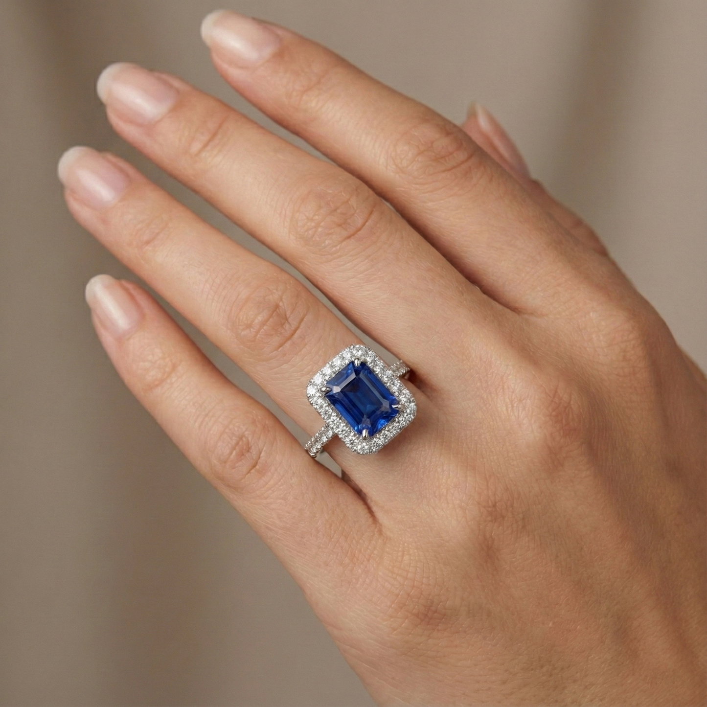 Sri Lanka Sapphire Natural Earth Mined Diamonds 4.30 Carats Wedding Ring 14K Gold White