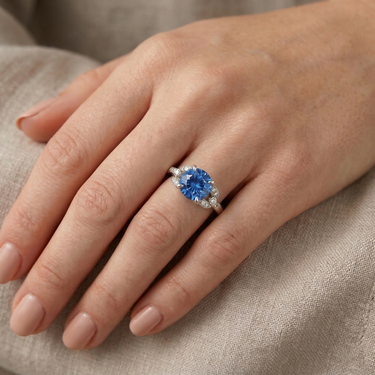 Sri Lankan Sapphire And Natural Earth Mined Diamonds 2.90 Carats Ring White Gold 14K