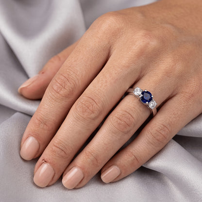 Three Stone Round Natural Earth Mined Diamond Ring 1.50 Carats Ceylon Sapphire Gemstone