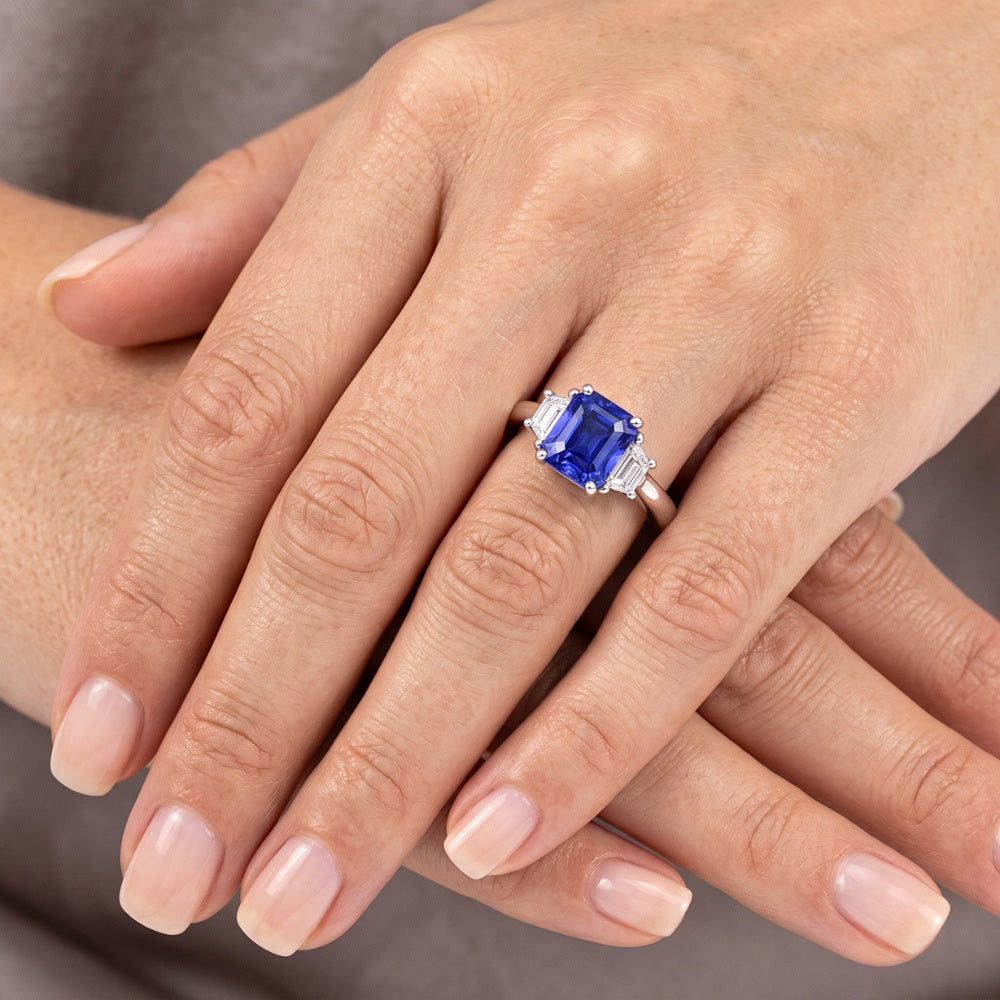 Trapezoid Natural Earth Mined Diamond 3 Stone Radiant Shaped Ring Jewelry 2.50 Carats
