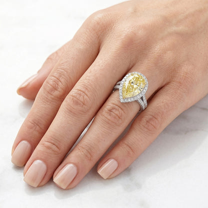 VVS Canary Yellow Diamond Ring 4.5 ct – 14K Two Tone Gold