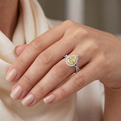 VVS Clarity Halo Ring – Canary Yellow Diamond 1.50 ct 14 Karat