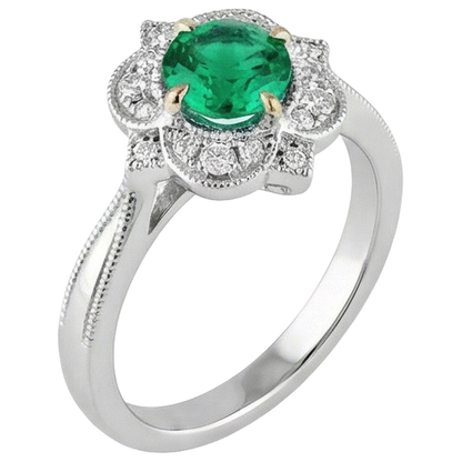 natural round emerald 1.50ct ring close up detail
