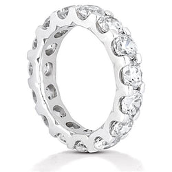 Wedding Ring With Round Diamonds